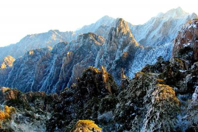 Snow Mount Huangshan 