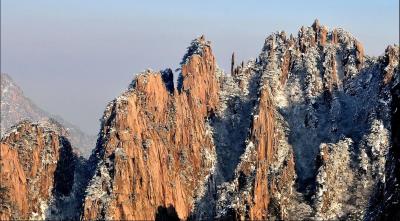 Snow in Yellow Mountain 