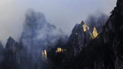 Early Morning Yellow Mountain