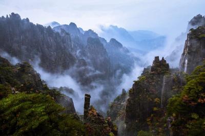 Early Morning Mount Huangshan