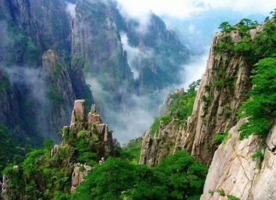 Huangshan Beihai (North Sea) Scenic Area
