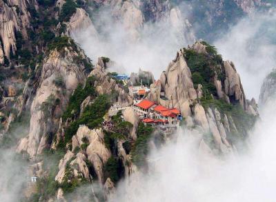 Jade Screen Scenic Area Huangshan 