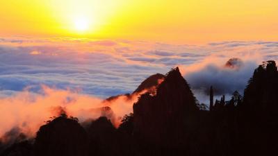 Mt. Huangshan at Dusk