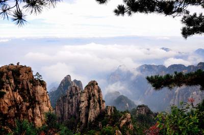 Fall in Mount Huangshan 