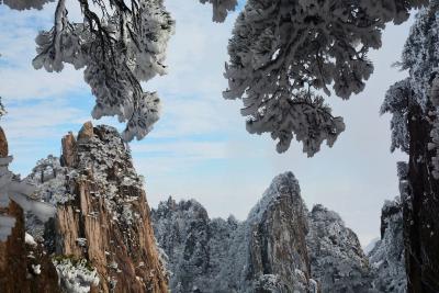 Winter Mountain Huangshan 