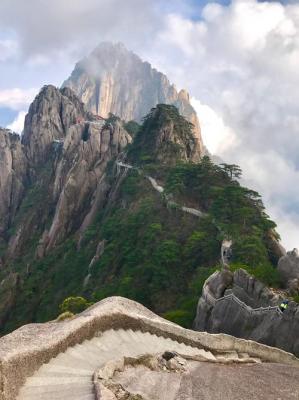 Paths in Mount Huangshan