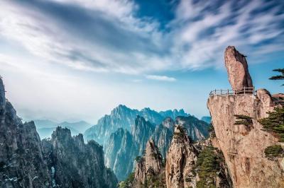 Rock Flying From Afar in Huangshan